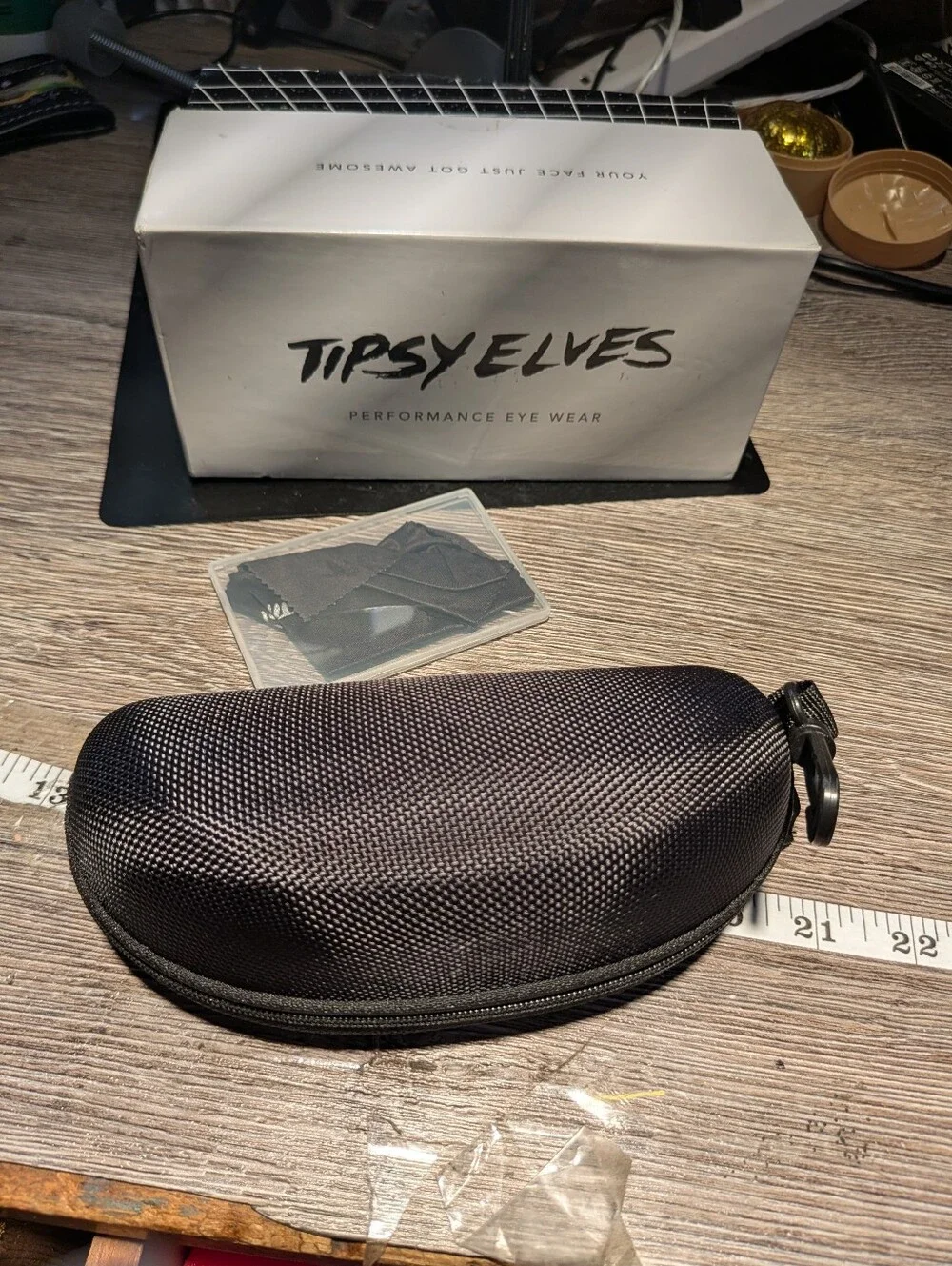 Tipsy Elves New White Paint Splatter Sunglasses With Case